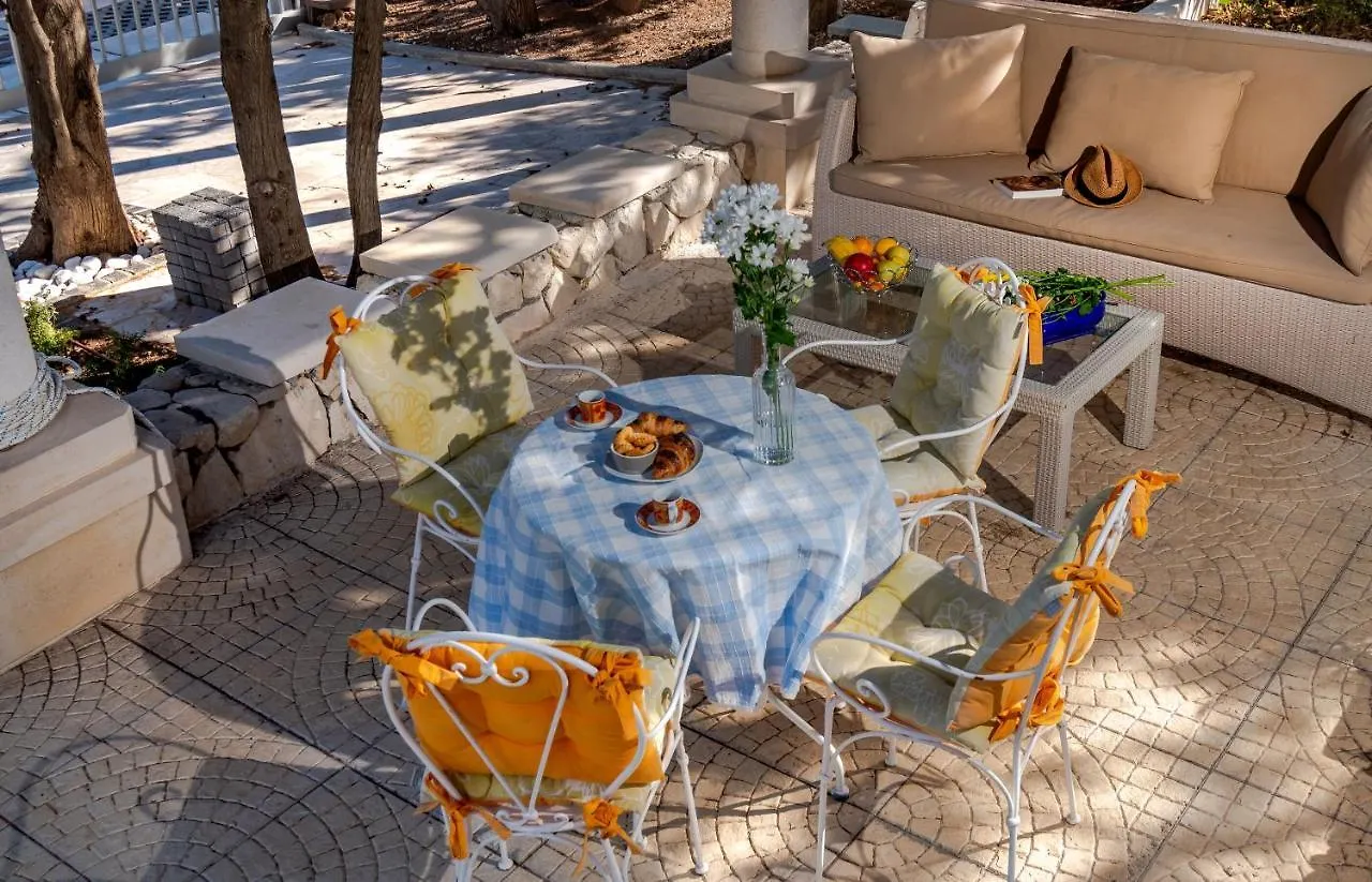 Villa Vita Trogir 0*,